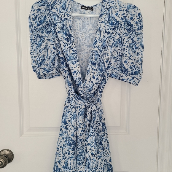 SHEIN Belted Paisley Dress - Picture 2 of 2